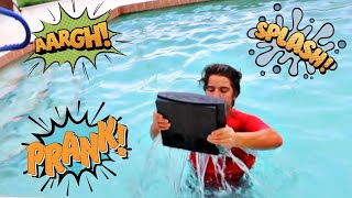 رميت الـ PS4 في المسبح !!!مقلب