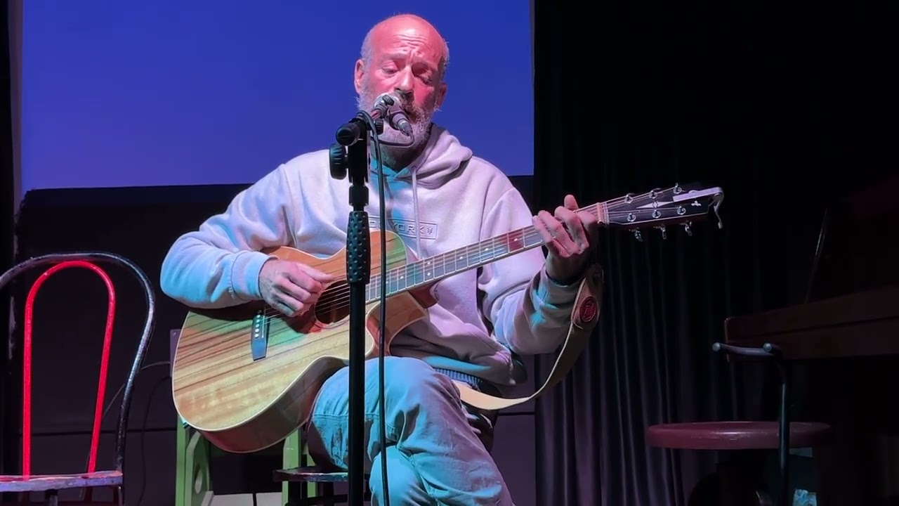 אוהל - גילי Joy