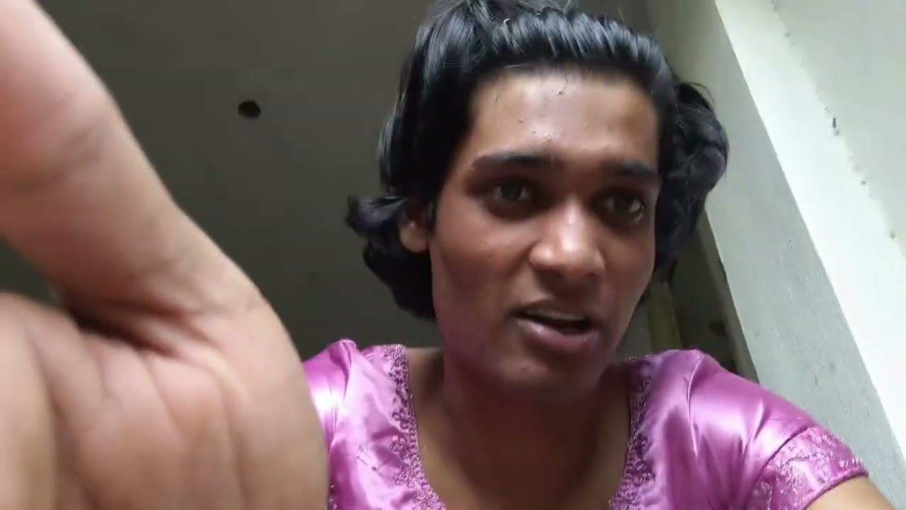 मेरा फर्स्ट मेकअप का वीडियो आप लोग को कैसा लगा तो आप लोग कमेंट में बताइएगा