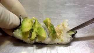 Ролл с авокадо Абогадо (Avokado Maki Roll) Ролл с авокадо Абогадо (Avokado Maki Roll)