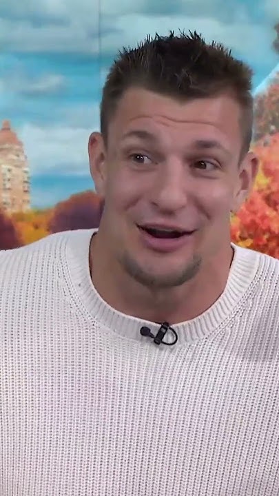 What #Gronk Does To Stay Busy - YouTube
