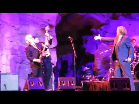 Peter Noone & Herman's Hermits - Wonderful World (Sam Cooke) - 11/23/19 - Mohegan Sun - Wolf Den