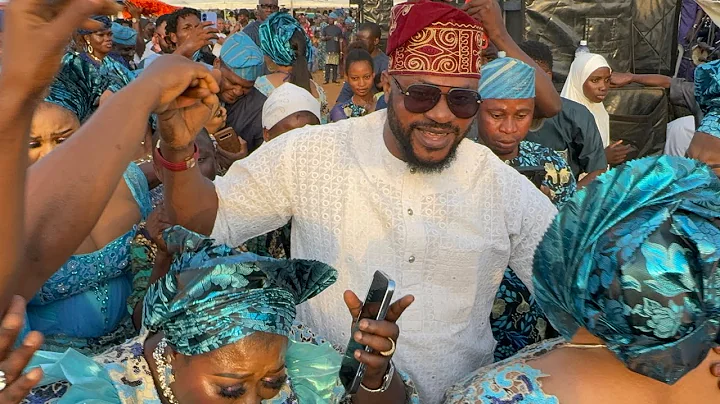 ODUNLADE ADEKOLA SHINES AT BOSE AKINOLA’S FATHER’S BURIAL CEREMONY