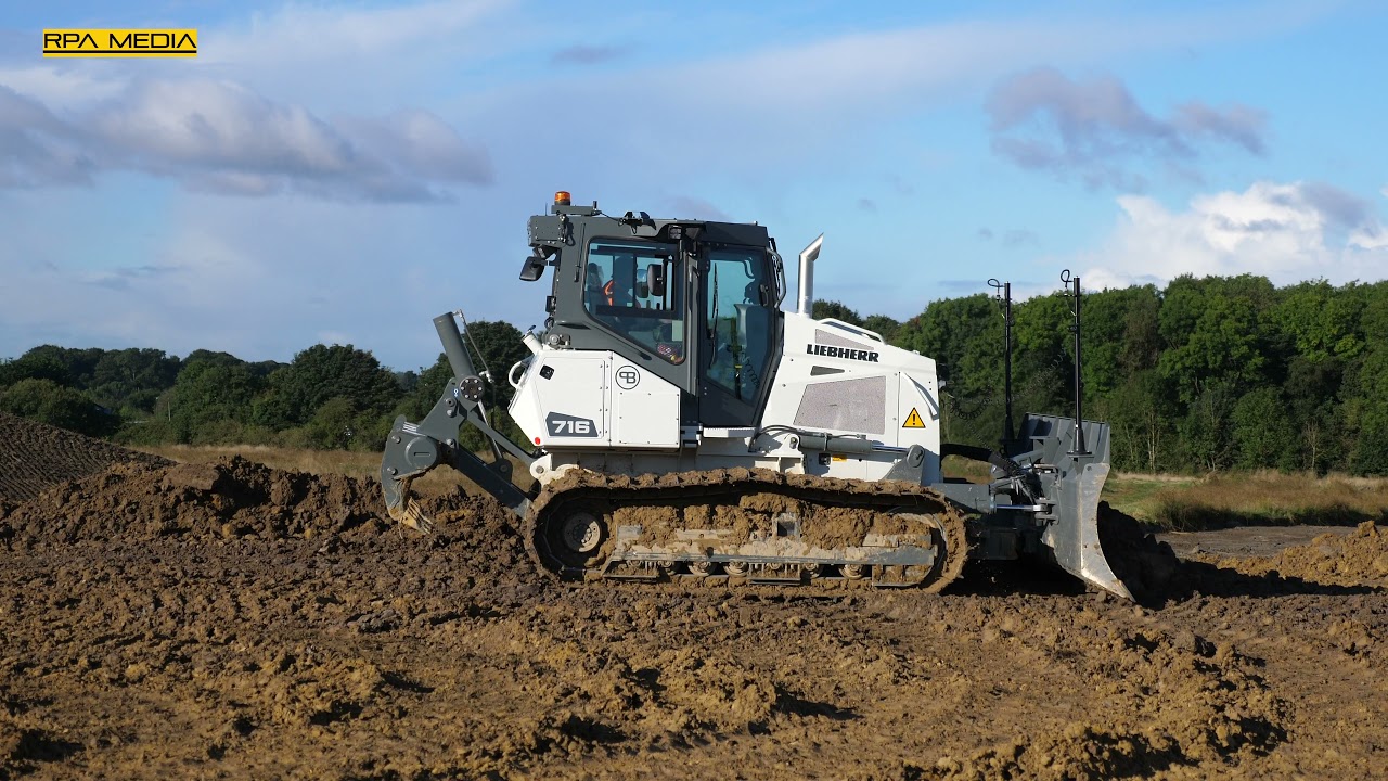 NEW Liebherr PR716 G8 dozer - YouTube