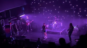 Hot N Cold cover by Beach Bunny LIVE @ White Oak Music Hall in Houston,TX 12/13/21