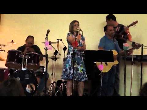 Grupo de Louvor Igreja do Nazareno-Atrai o meu Cor...