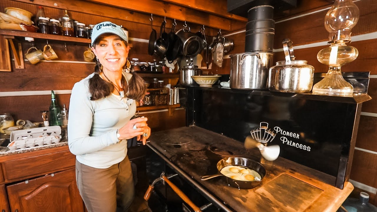 cooking OFF GRID in WINTER | BREAKFAST at the LOG CABIN - YouTube