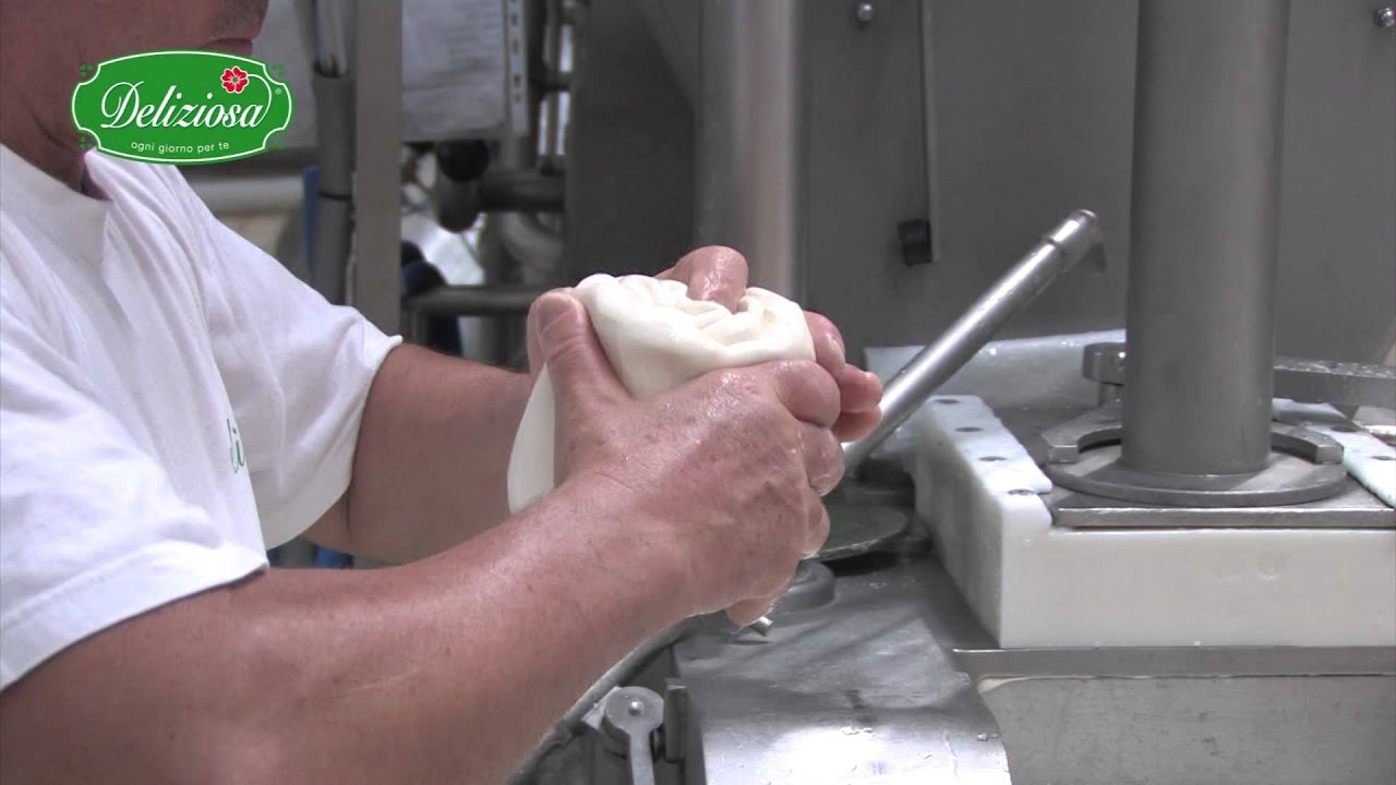 Caciocavallo (English) - Delizia Spa