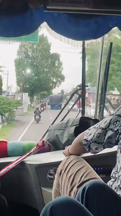 P ngopi Bra'an #sugengrahayu #sumbergroup #sumberselamat #busmaniacommunity #busmania #bus#surabaya