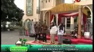 Download lagu Rukun Rencang - Sholatun (TV One Damai Indonesiaku 2013)