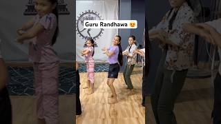 Vogue trending dance 😍 #trending #shortsfeed #shortsviral #1mviews #viral #trend #views