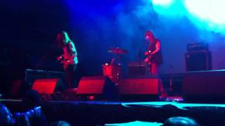 Esben and the Witch - Chorea (Live Paredes de Coura 2011)