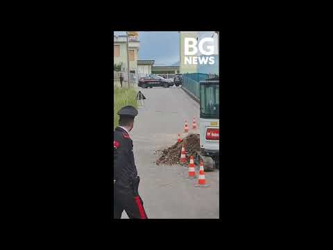 Video Caso Genini, perquisizioni coi cani a Sant'Omobono nelle aree intorno alla villa di Francesco Dolci
