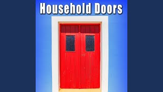 Old Wooden Cottage Screen Door Opens and Closes screenshot 2