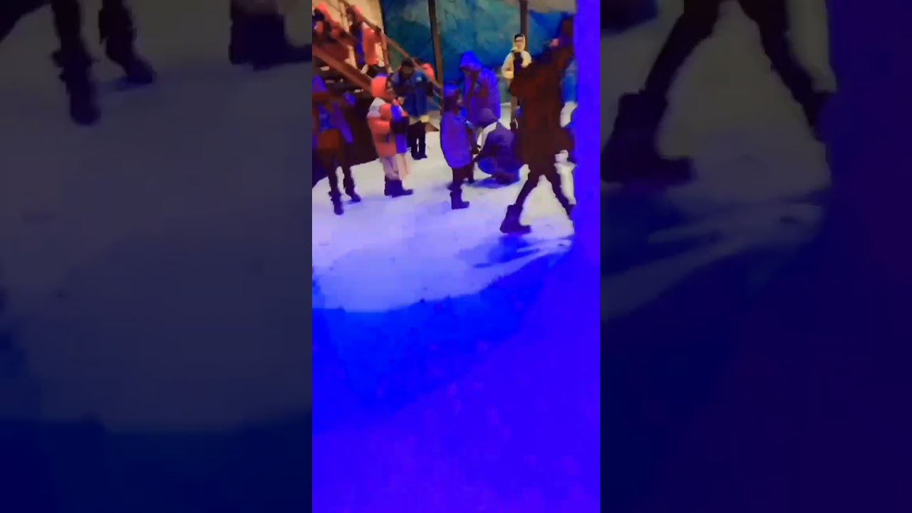 Mumbai seawood mall snow world