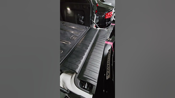 BMW X5 30D MSPORT XDRIVE - багажный отсек автомобиля