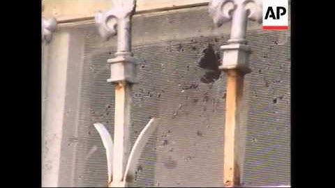 Militants attack Palestinian government building