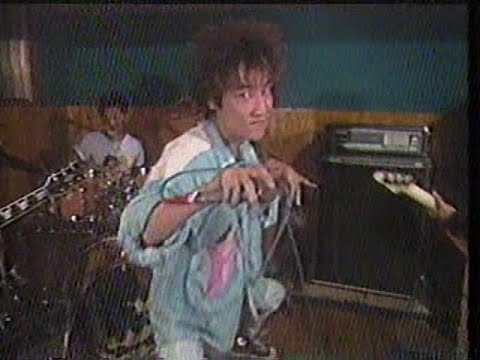 KENZI & THE TRIPS／BRAVO JOHNNYは今夜もHAPPY - YouTube