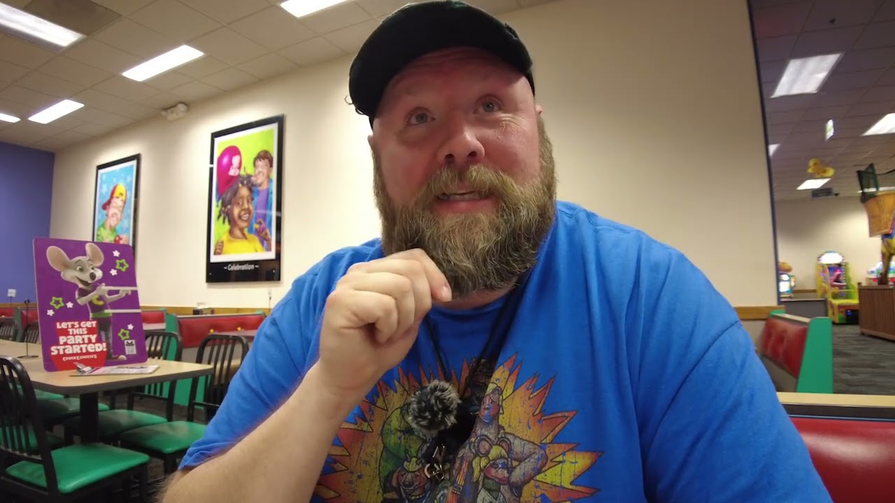 Мой первый визит в Chuck E Cheese в Хантсвилле, Алабама | Классическая серия «Сцены, улицы и еда»