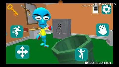 Squid Neighbor. Sponge