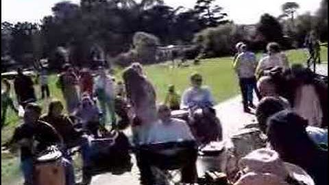 Hippie-Hill Drum Circle 2007 - I