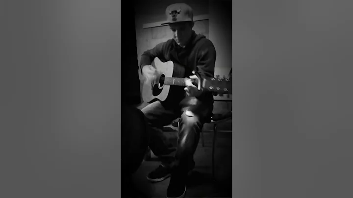 "Dancing on my own" Robyn cover by, Steven Lindsey