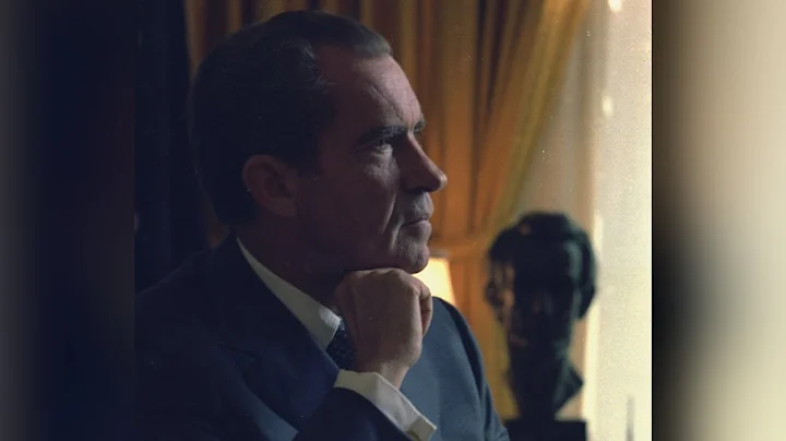 Sy Hersh: I Knew Richard Nixon Beat His Wife in 19...