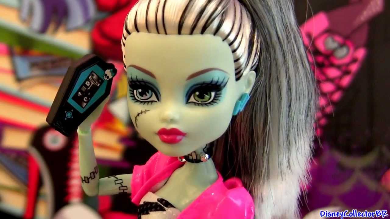 high girl dolls Monster