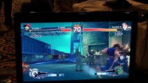 [ESWC 2010] Infiltration (Akuma) vs Laugh (Ryu) (Pool A)