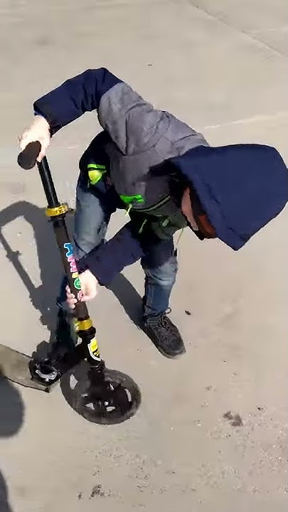 Самокат как сложить, разложить, собрать, разобрать(Scooter)) - YouTube