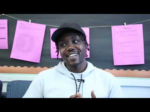 یک روز از زندگی آقای قادر نوشته ملینا مایس و سقاره یانگ 