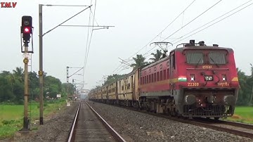 Accelerating Katwa Howrah ICF Local Train Intercity Express Dangerously skipping Railgate