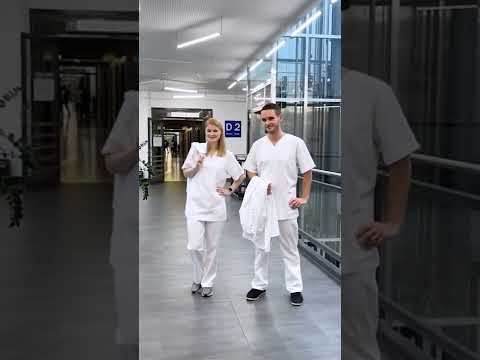 Chic und luftig: neue weiße Dienstkleidung am Uni-Klinikum Erlangen