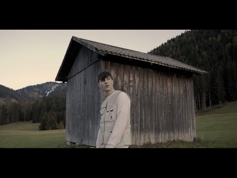 Liner - Vuoto (feat. Biondo) - (Official Video)