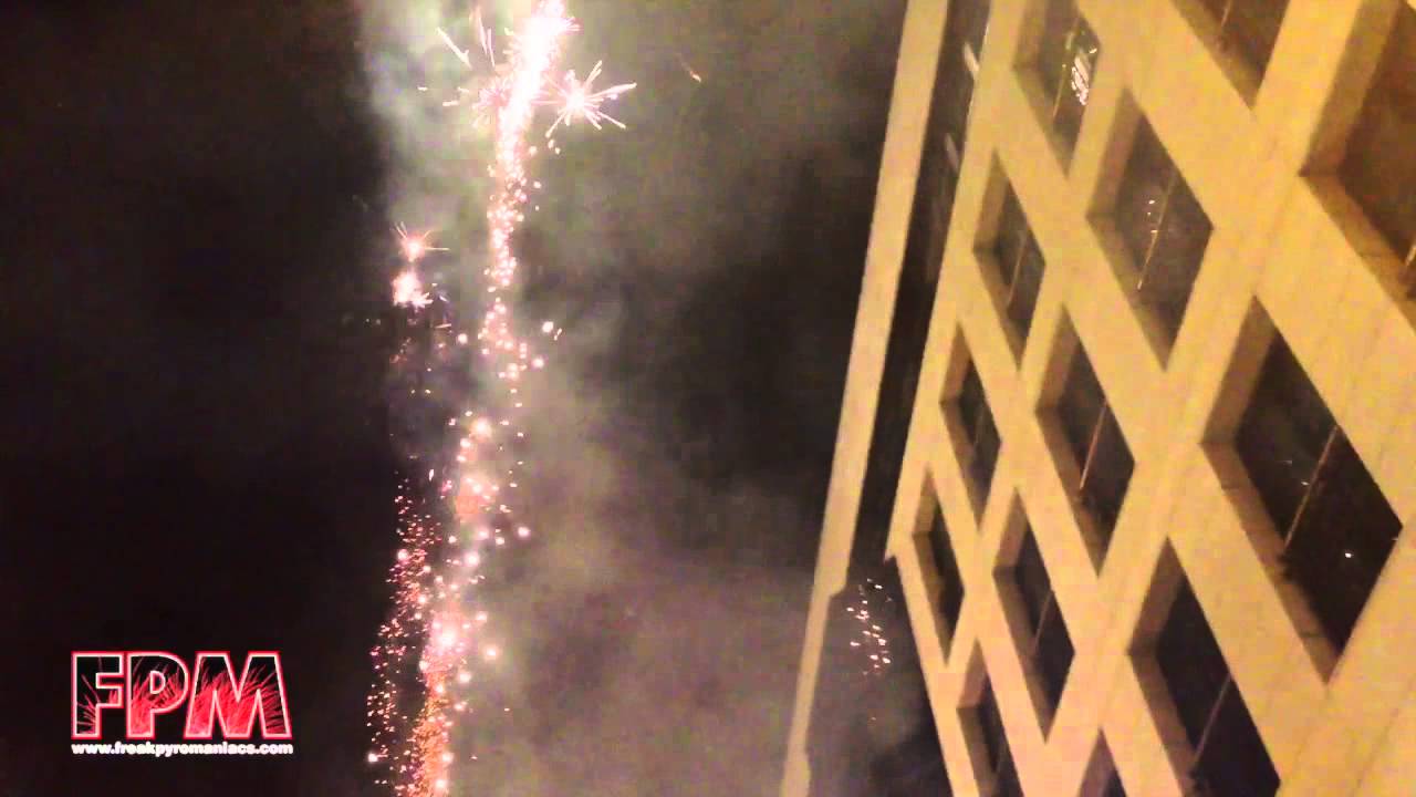 Mascleta Nocturna Mercado Colon