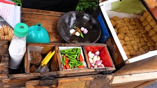 Spicy Fried Tofu in a Clay Plate | Tahu Gejrot | Indonesian Street Food