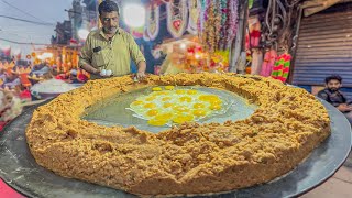 BIGGEST INDIAN STYLE EGG BHURJI MAKING | POPULAR STREET STYLE EGG GHOTALA | INDIAN FOOD IN PAKISTAN