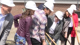 Brad Paisley breaks ground on free grocery store