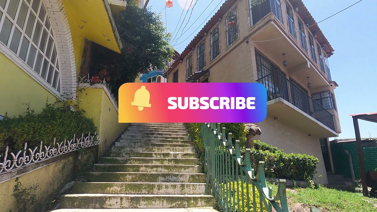 Escaleras para el monumento Cristo Rey en Tenancingo  | Nómada Viajero