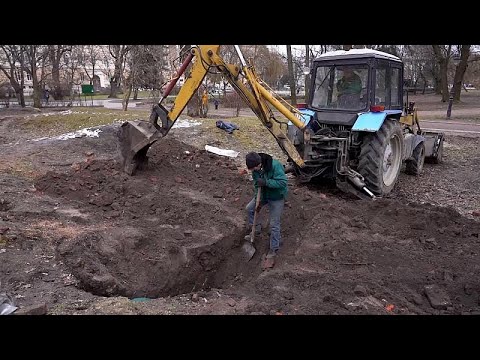 Worried volunteers prepare bomb shelters in Lviv