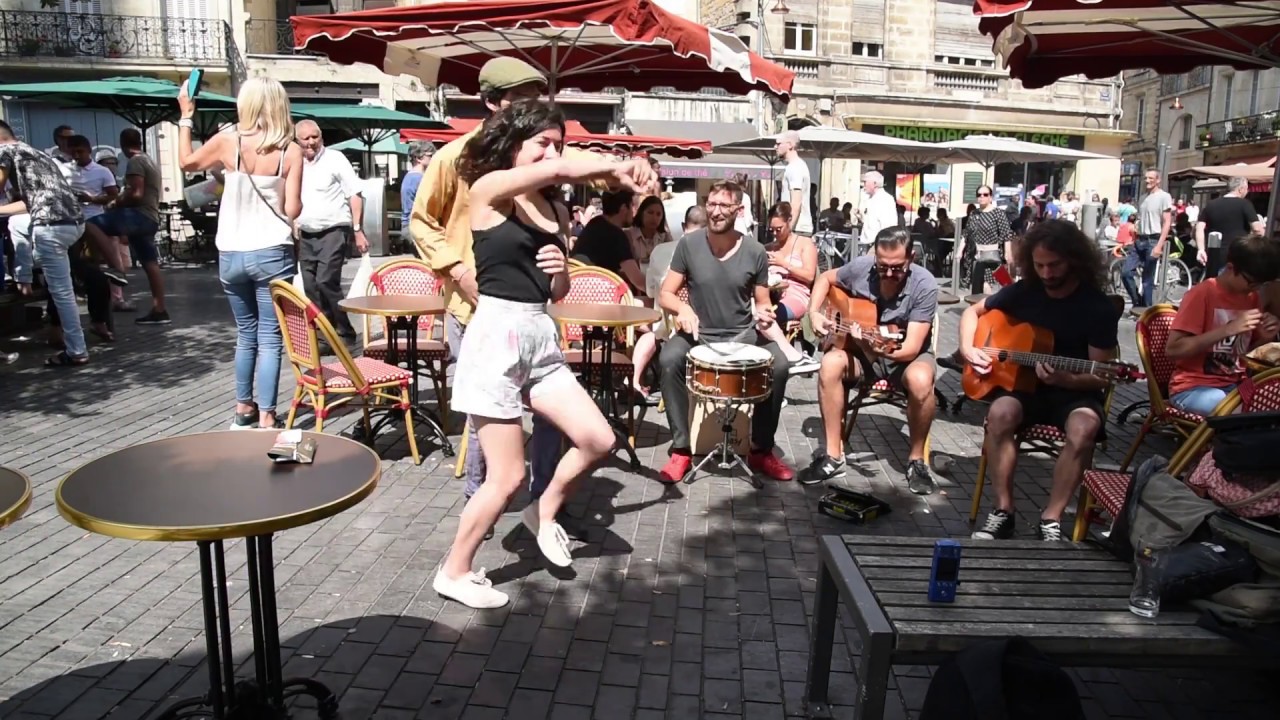 Sweet Sue - Place Saint Michel, Bordeaux avec Ludovic et Lucía
