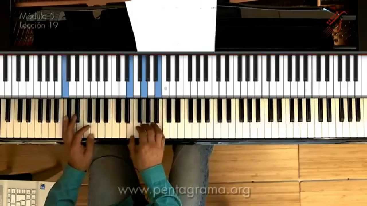 Como tocar acordes en el piano - acordes maj7 - YouTube
