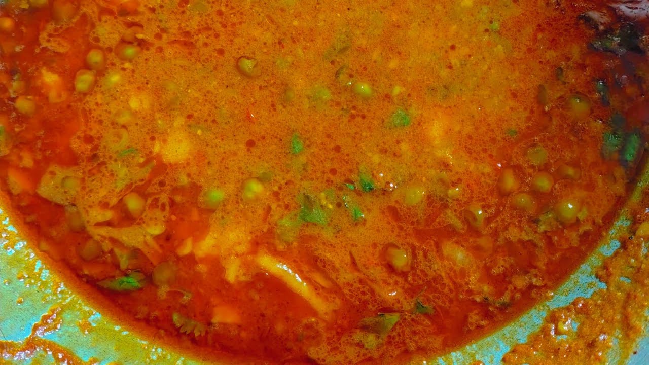 Radhe Krishna kitchen vlog tasty 😋😋😋. Chatpata aalu matar ki sabji desi style # video # viral 