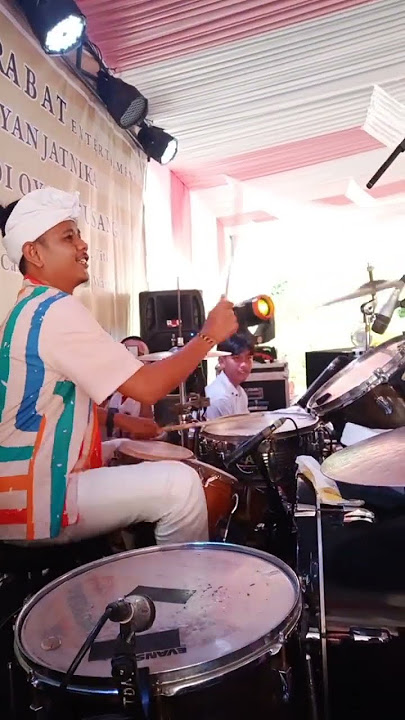 DETIK DETIK DUET SANG AYAH DAN ANAK RUSDY OYAG VS ARIEL GEBOT NGALENGIS