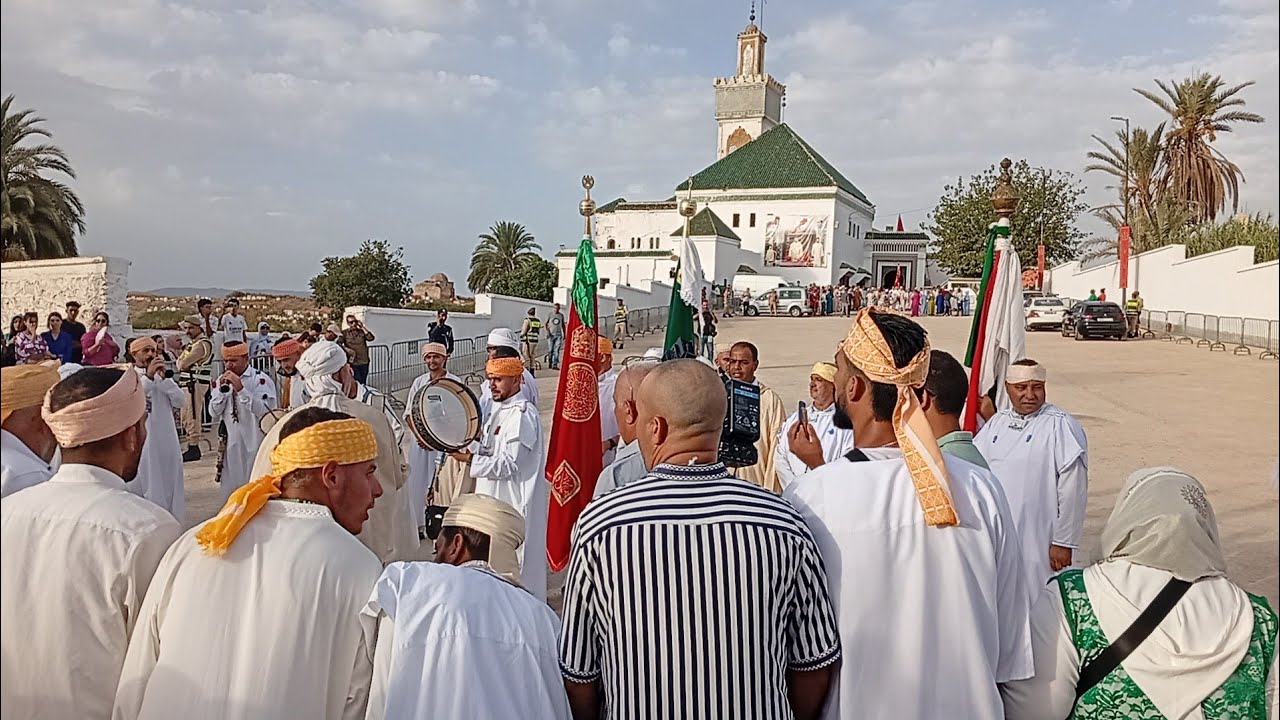 شيخ الكامل 👆 الهادي بن عيسى (مكناس)✅