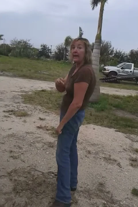 "Tidwell Tree Moving"owner's harassing tenant.Pam