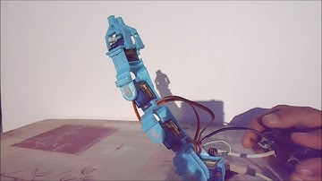 Brazo arduino thumbstick