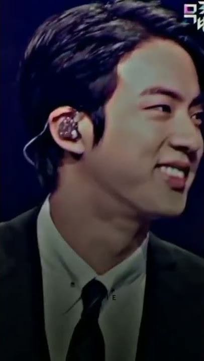 orita 😅 jinnie your smile ✨😬🤍😩🙉🙊🐵🤯😵🥳🤩😉🤏🤍 #jin #bts #btsarmy