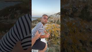 Sinyor Taklacı Kayalıkların Üzerinde Tutmasaydım Düşüyordun Şakası