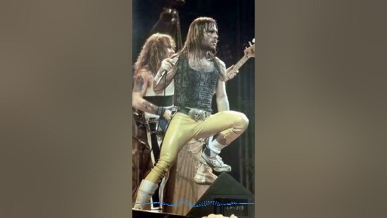 Iron Maiden - Fear of the Dark (2015 Remaster) #metal